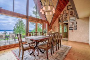 Enchanting Bavarian Cabin Retreat Pet-Friendly